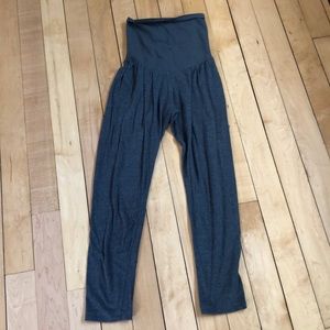 Motherhood Maternity Leggins